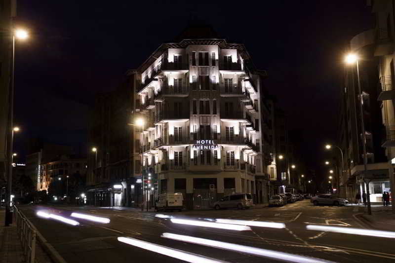 Hotel Avenida Pamplona Exteriér fotografie